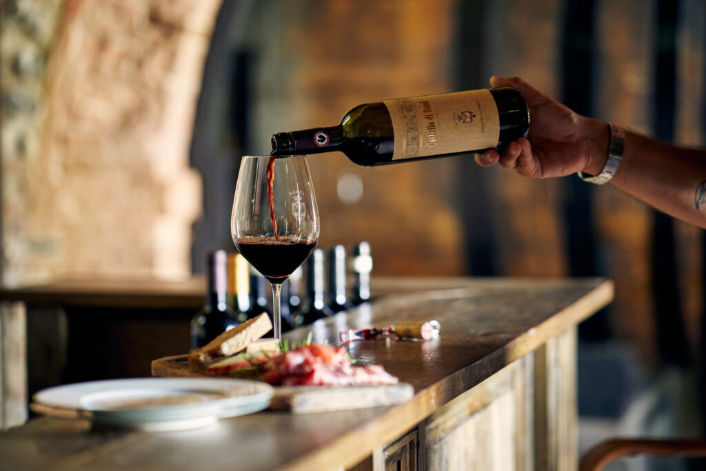 Dégustation vin vignobles Toscane Chianti Italie